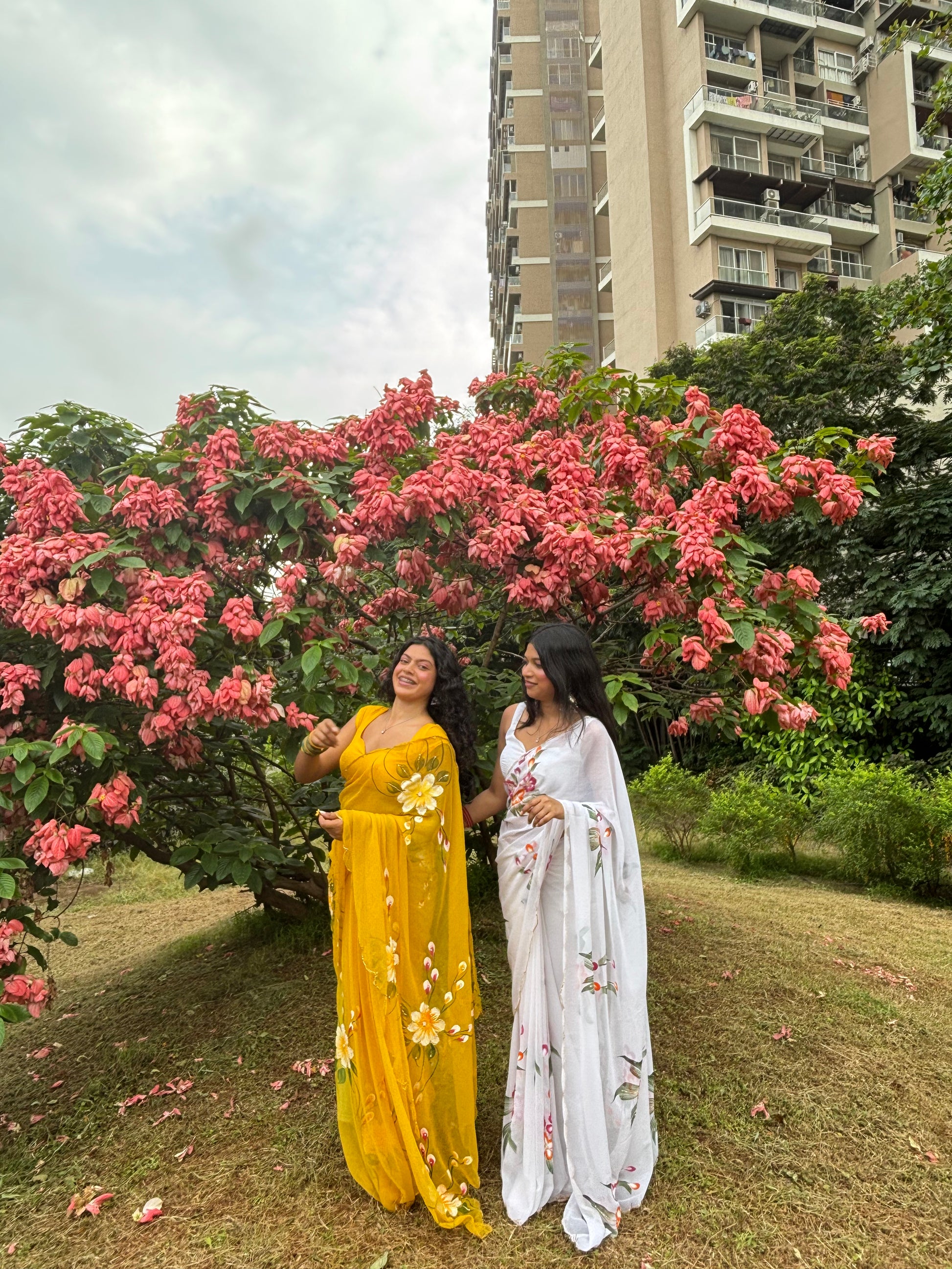 Elegant Floral Sarees – Timeless Beauty for Every Occasion hand Print Sarees