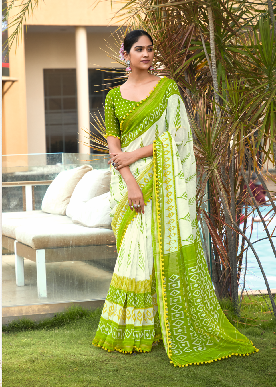 Women's Cotton Bandhani Printed pompom Saree With Unstitched Blouse